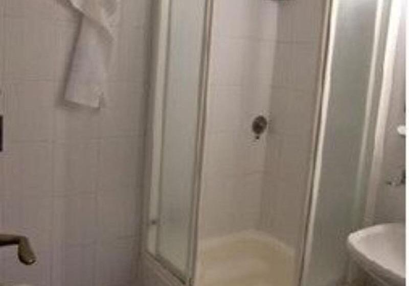 اتاق استاندارد یک نفره, Delle Nazioni Milan