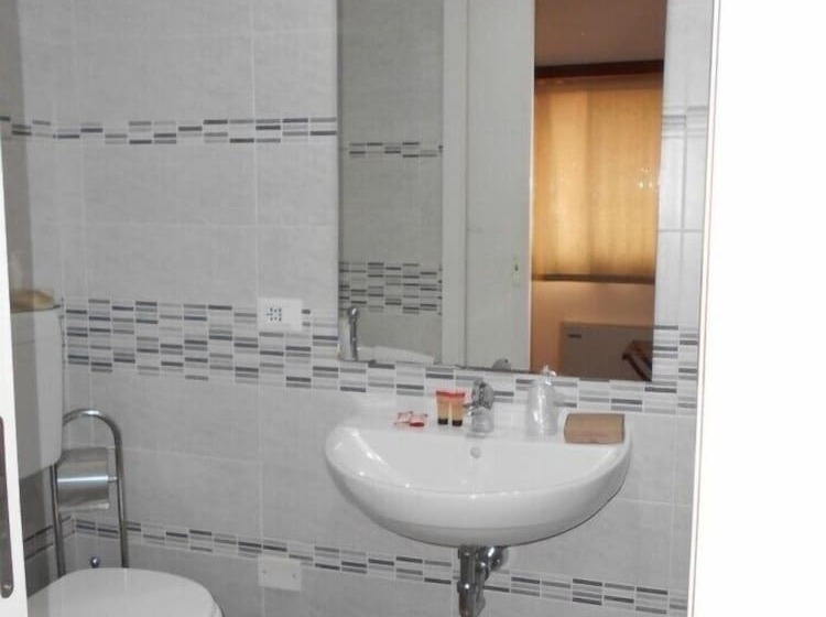 חדר סטנדרט, Domus