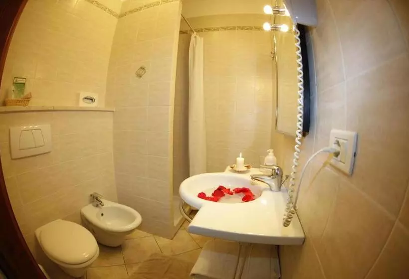 Standaardkamer met Uitzicht op Zee en Balkon, Galli Wellness & Spa
