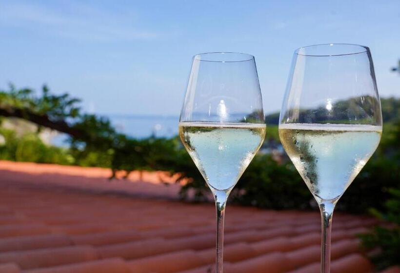 Номер Стандарт Вид на Море, Galli Wellness & Spa