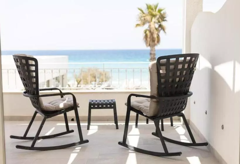 オーシャンビュースイート, Grand Hotel Costa Brada