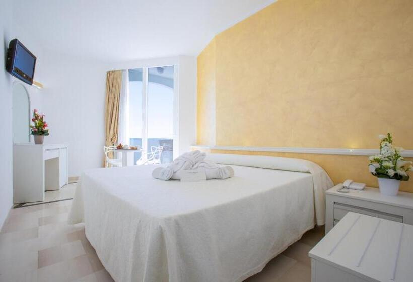 اتاق استاندارد یک نفره, Grand Hotel Costa Brada