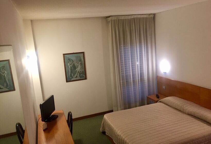 اتاق استاندارد, La Fenice