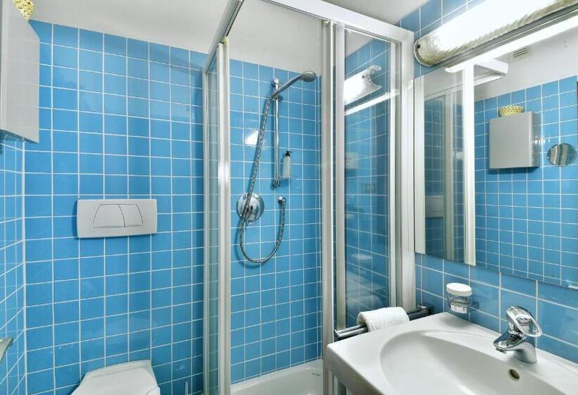 スタンダードシングルルーム, Juliane