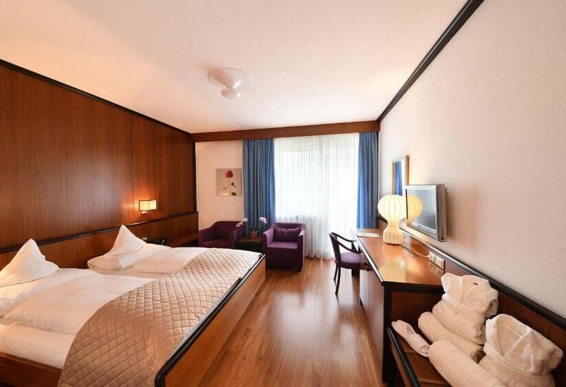 バルコニー付きスタンダードルーム, Juliane