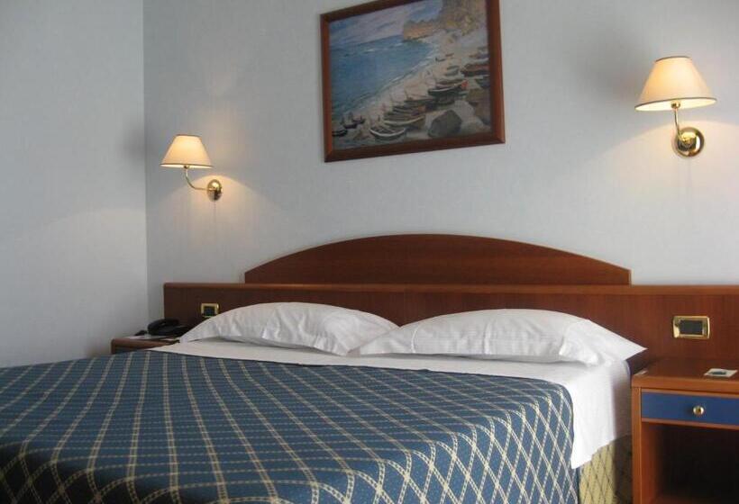 חדר סטנדרט, Levante