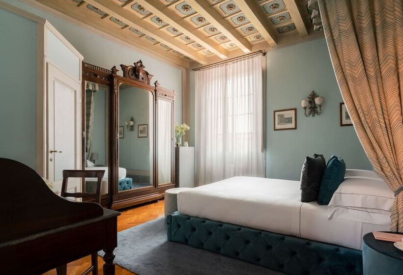 اتاق سوپریور, Loggiato Dei Serviti