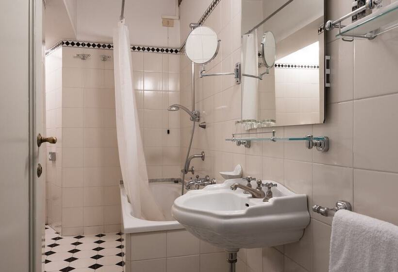 اتاق سوپریور, Loggiato Dei Serviti