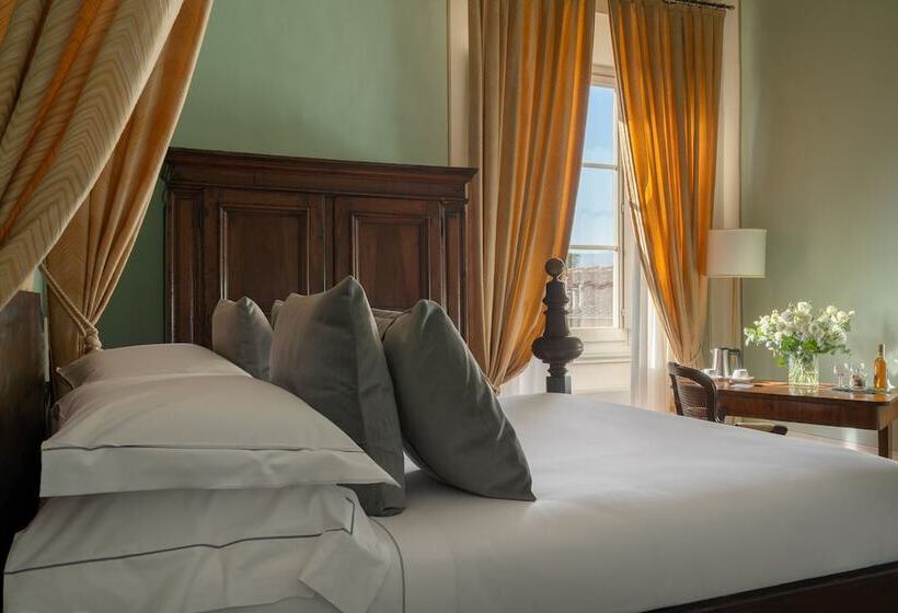 اتاق سوپریور, Loggiato Dei Serviti