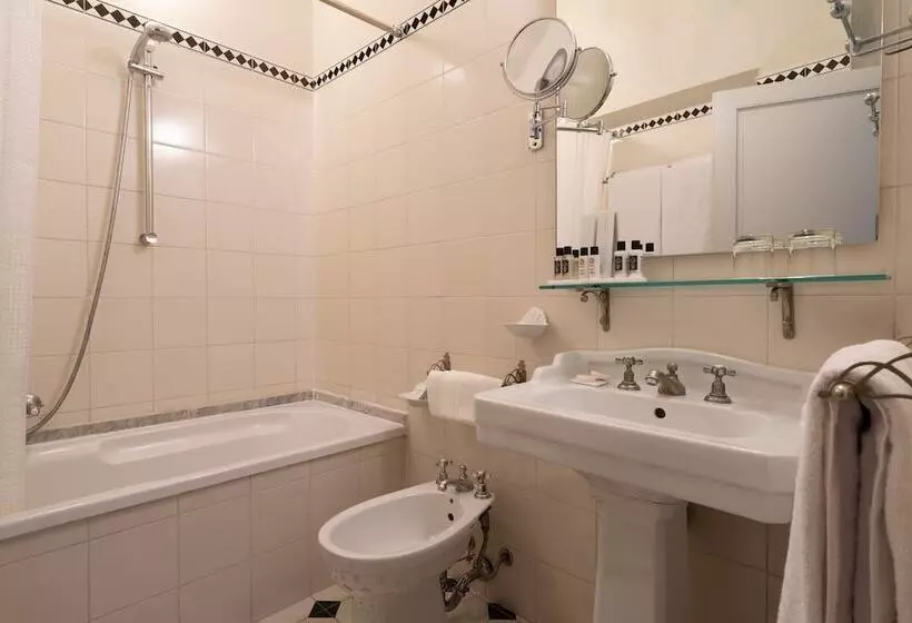 سوییت, Loggiato Dei Serviti