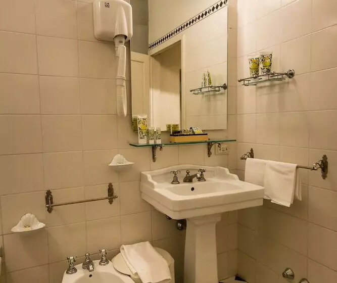 سوییت, Loggiato Dei Serviti