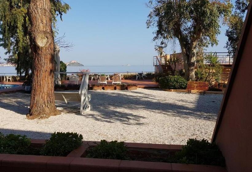 غرفة كلاسيكية رباعية, Mare