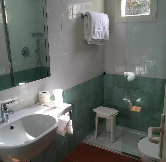 غرفة كلاسيكية رباعية, Mare