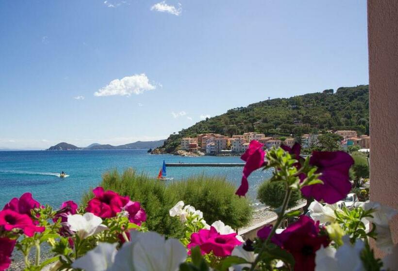 Номер Стандарт Вид на Море, Marinella