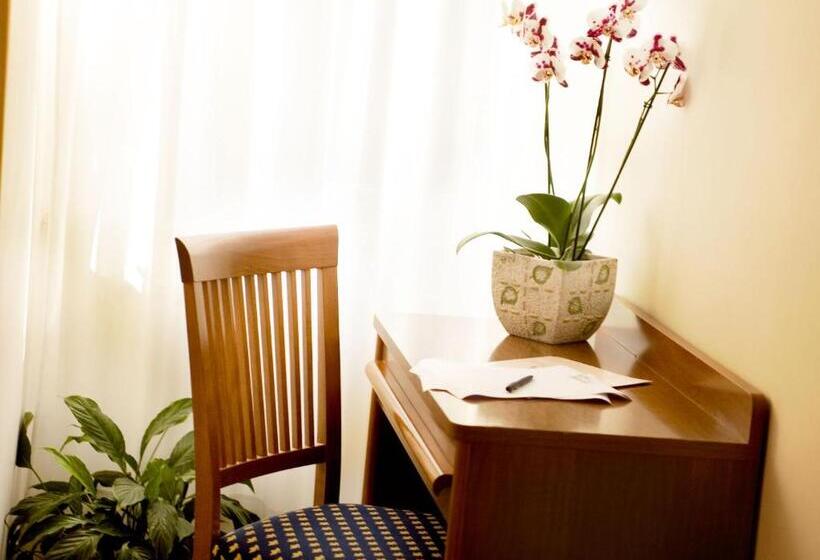 スタンダードルーム, Mediterraneo