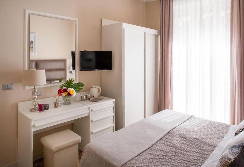 Номер Стандарт с Балконом, Mediterraneo