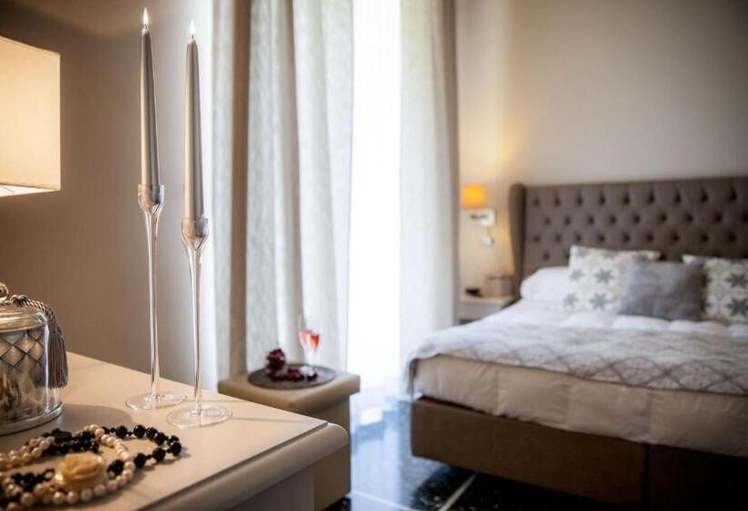 デラックスルーム, Mediterraneo