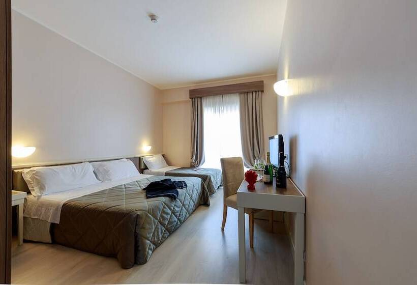 コンフォートトリプルルーム, Mirasole International