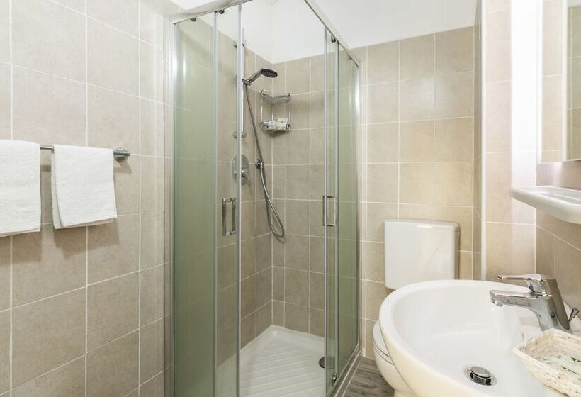 스탠다드 발코니 룸, Palace