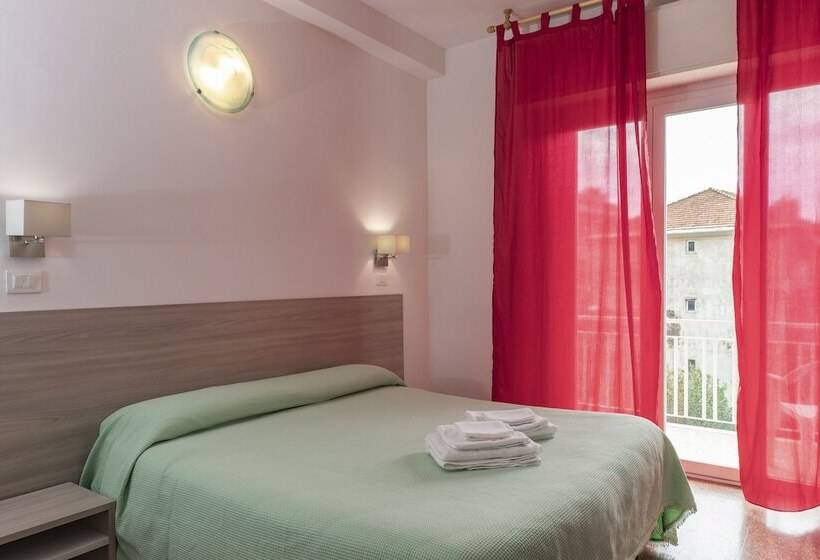 스탠다드 발코니 룸, Palace