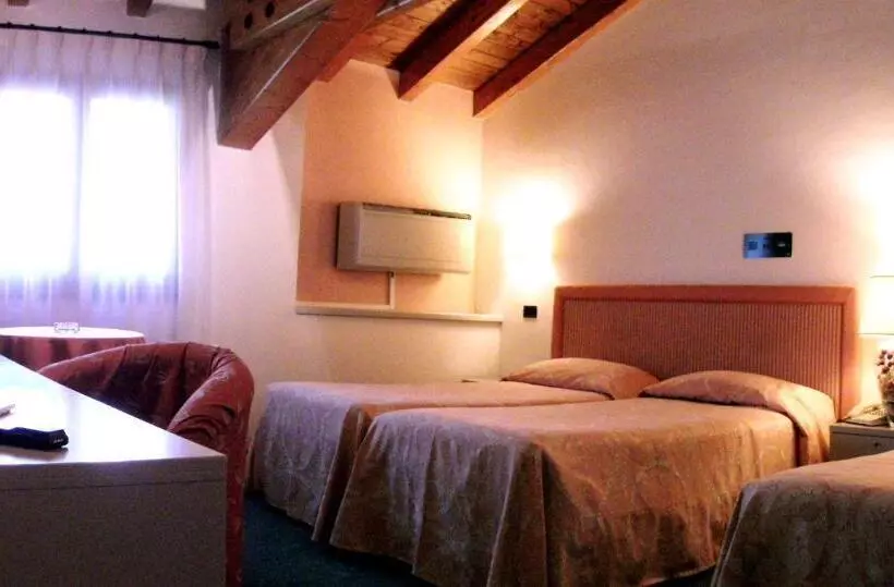 スタンダードトリプルルーム, Palazzo Loup