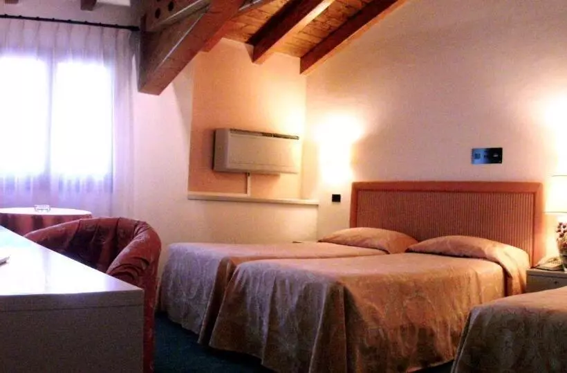 スタンダードトリプルルーム, Palazzo Loup