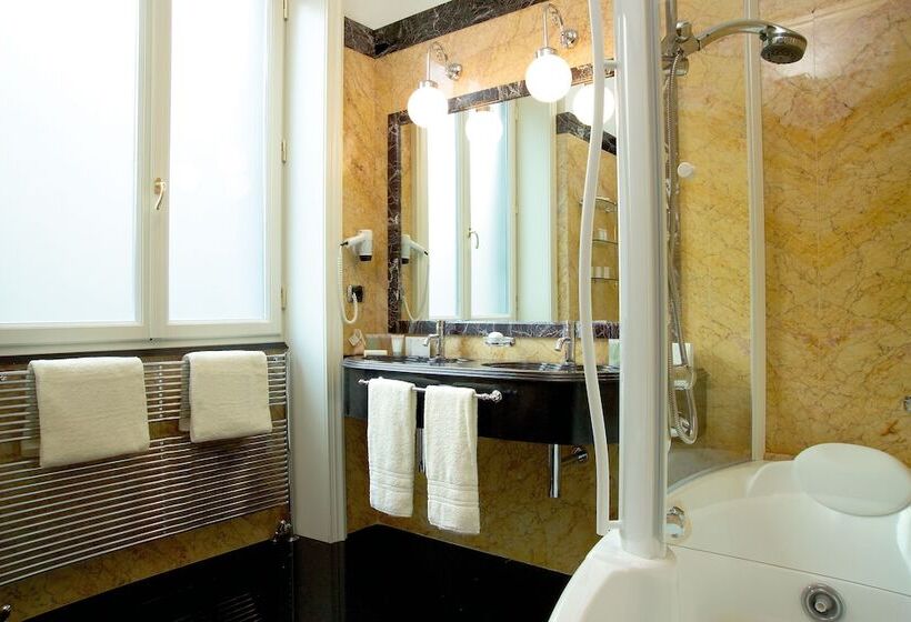 سوییت, Palazzo Montebello