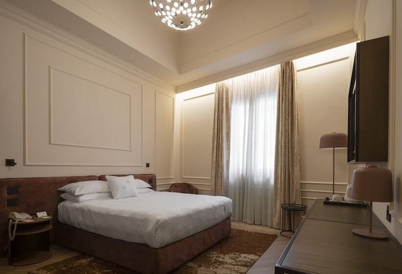 سوییت, Palazzo Montebello