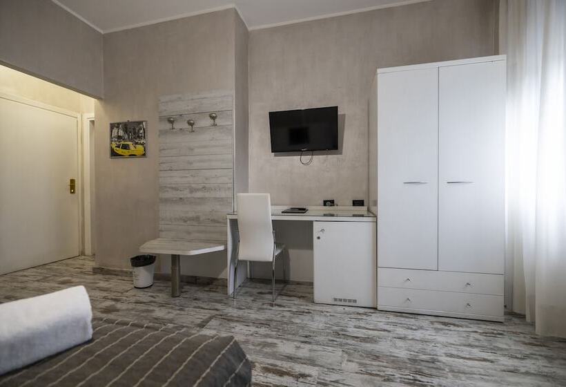 Номер Стандарт Трехместный, Piccolo Hotel Allamano