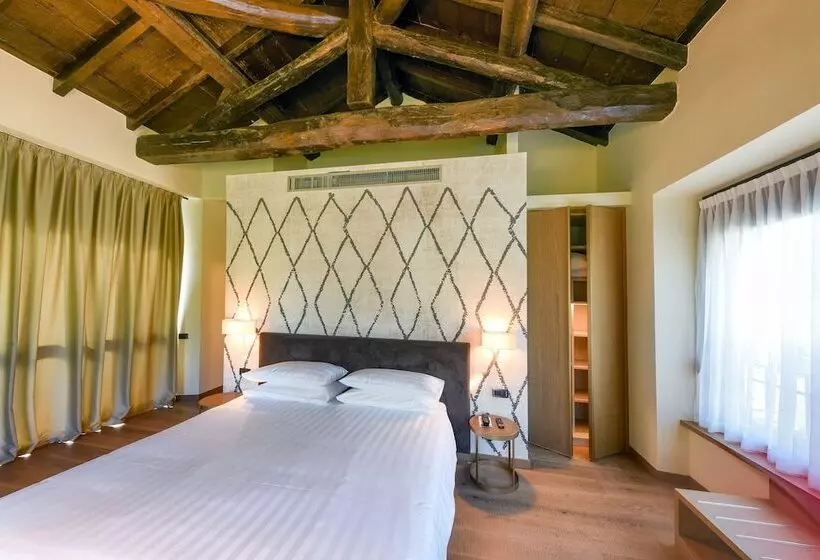 スーペリアールーム, Relais & Spa Castello Di Casiglio