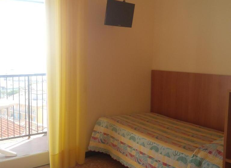 חדר סטנדרט יחיד, Robinia