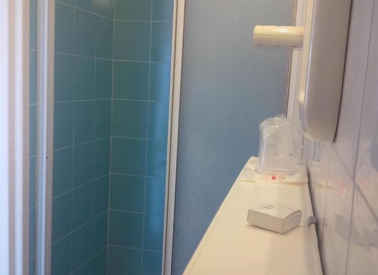 חדר סטנדרט יחיד, Robinia