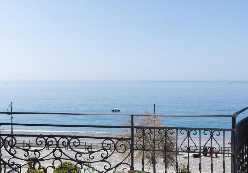 Номер Стандарт Вид на Море, Sole Splendid