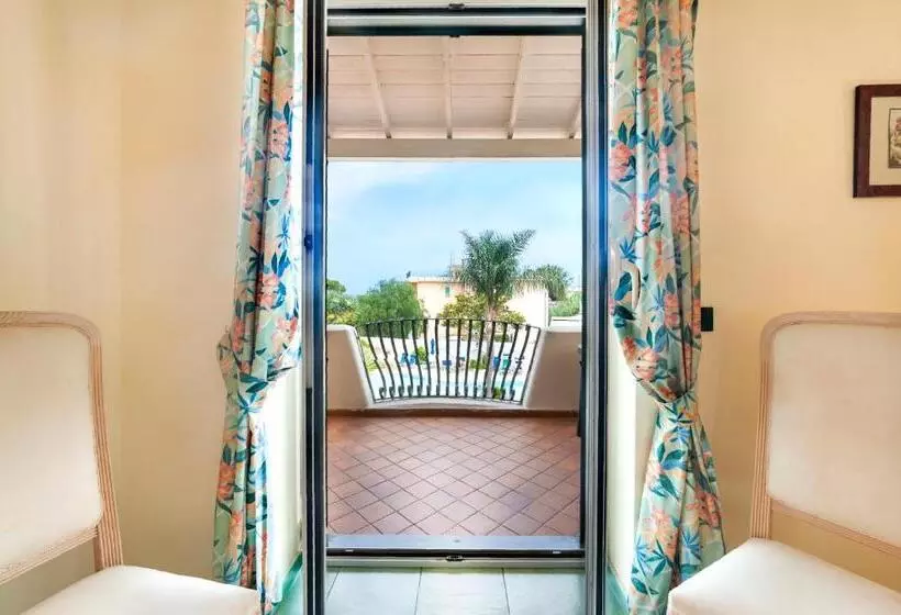 プールの見えるスーペリアルーム, Terme Don Pepe