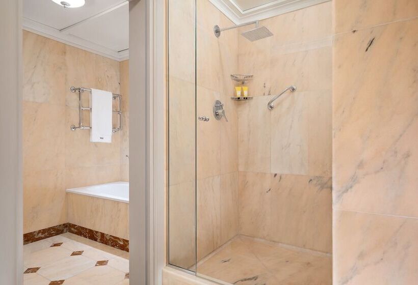 سوئیت با چشم‌انداز, The Westin Excelsior, Florence