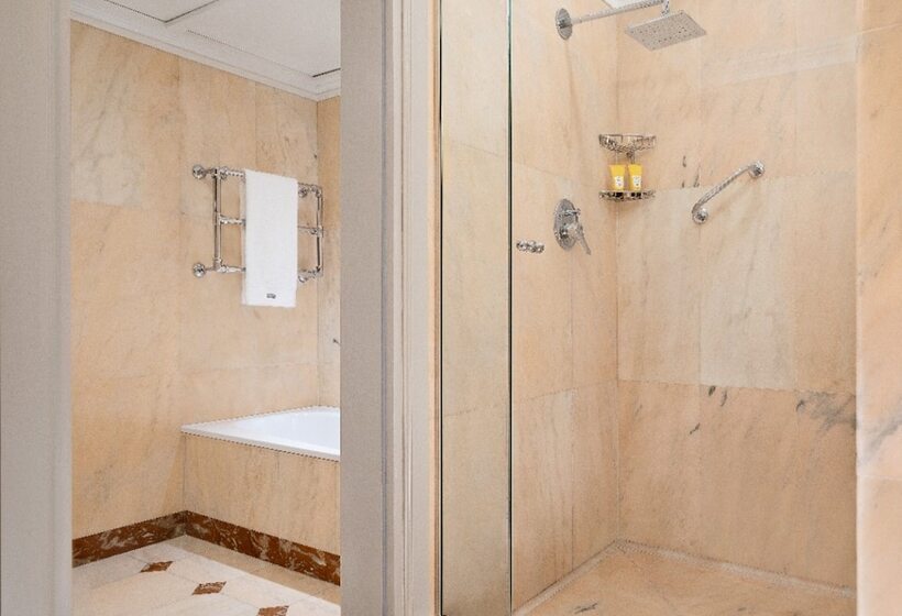 سوئیت با چشم‌انداز, The Westin Excelsior, Florence