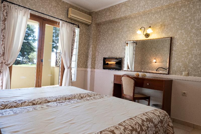 四人标准间, Topazio