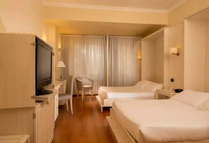 スタンダード5人部屋, Best Western Hotel Globus