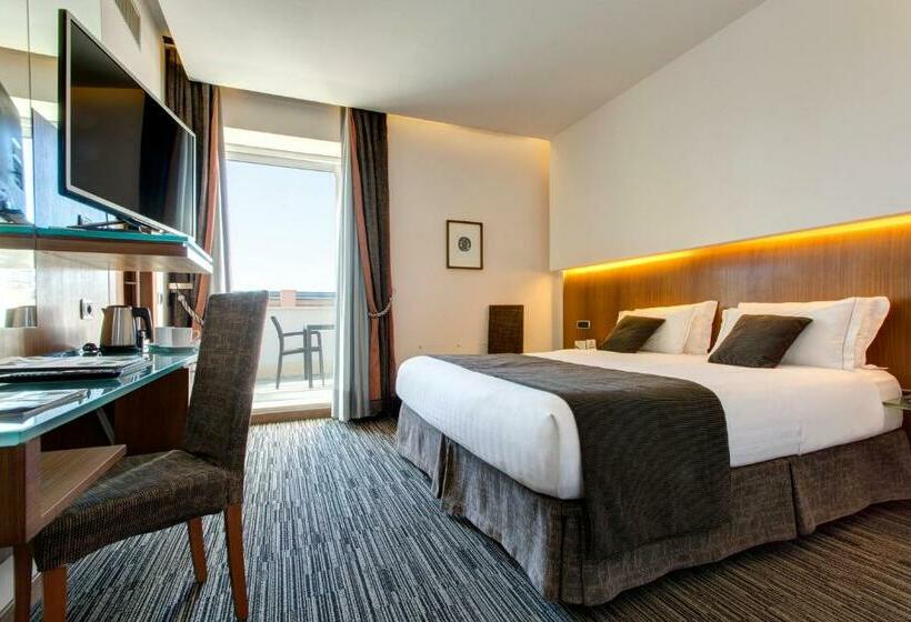 اتاق سوپریور با تخت بزرگ, Best Western Plus Hotel Universo