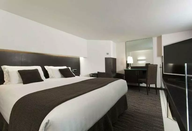 سوییت جونیور, Best Western Plus Hotel Universo
