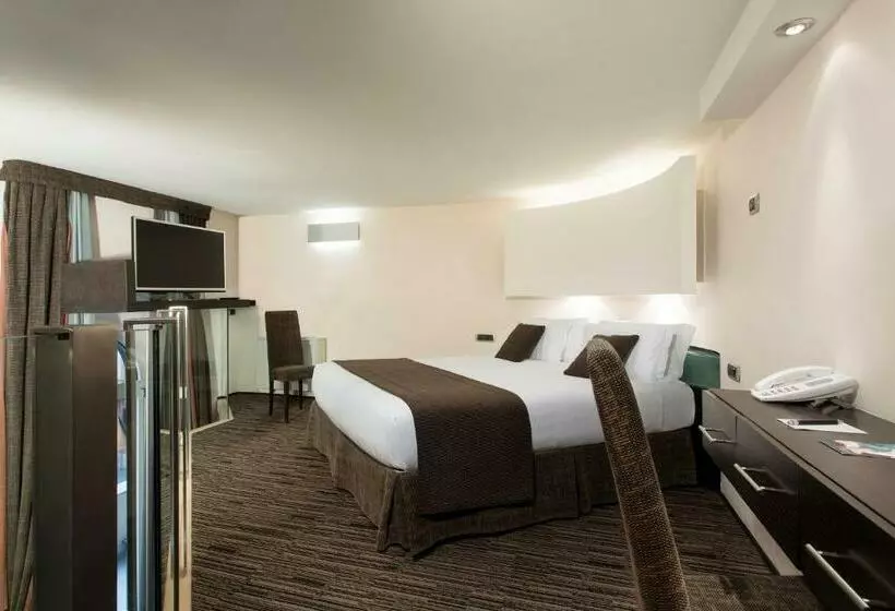 سوییت جونیور, Best Western Plus Hotel Universo