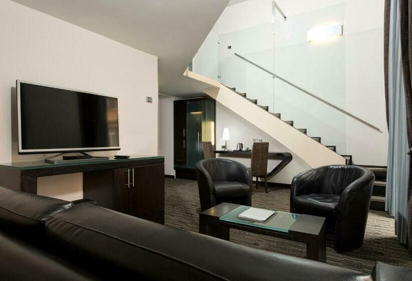 سوییت جونیور, Best Western Plus Hotel Universo