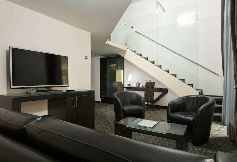 سوییت جونیور, Best Western Plus Hotel Universo