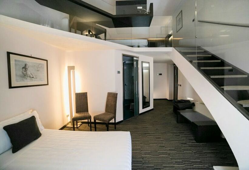 سوییت جونیور, Best Western Plus Hotel Universo