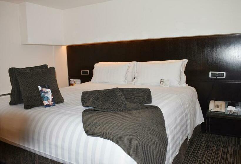 اتاق لوکس با تخت بزرگ, Best Western Plus Hotel Universo