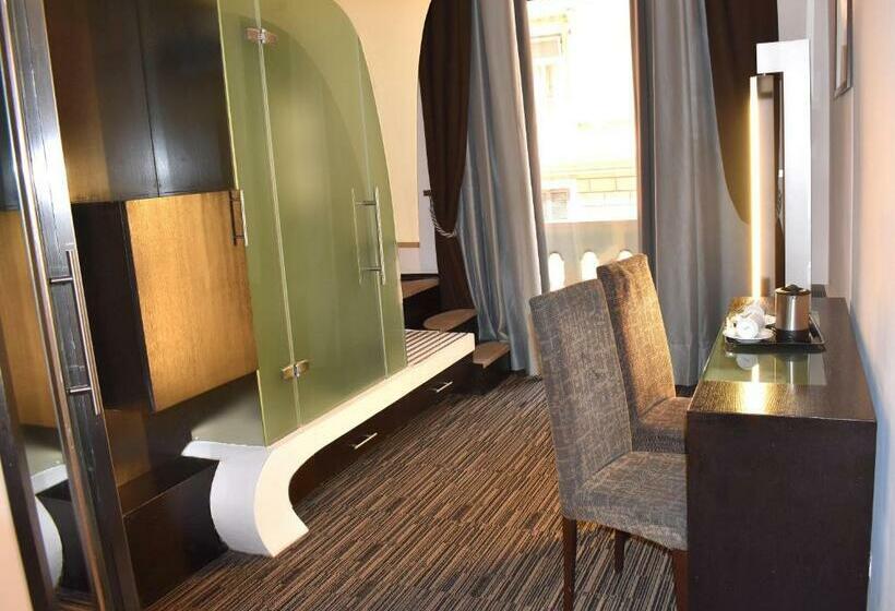 اتاق لوکس با تخت بزرگ, Best Western Plus Hotel Universo