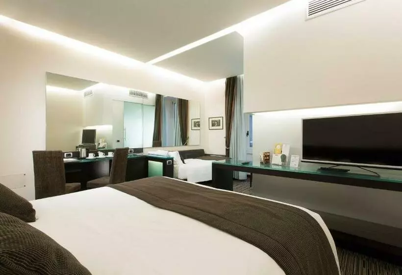 اتاق راحتی سه تخته, Best Western Plus Hotel Universo