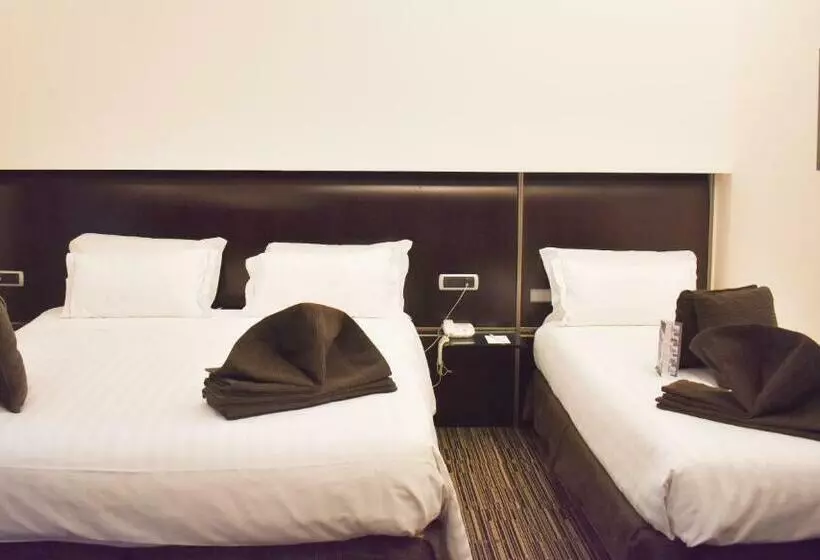 اتاق راحتی سه تخته, Best Western Plus Hotel Universo