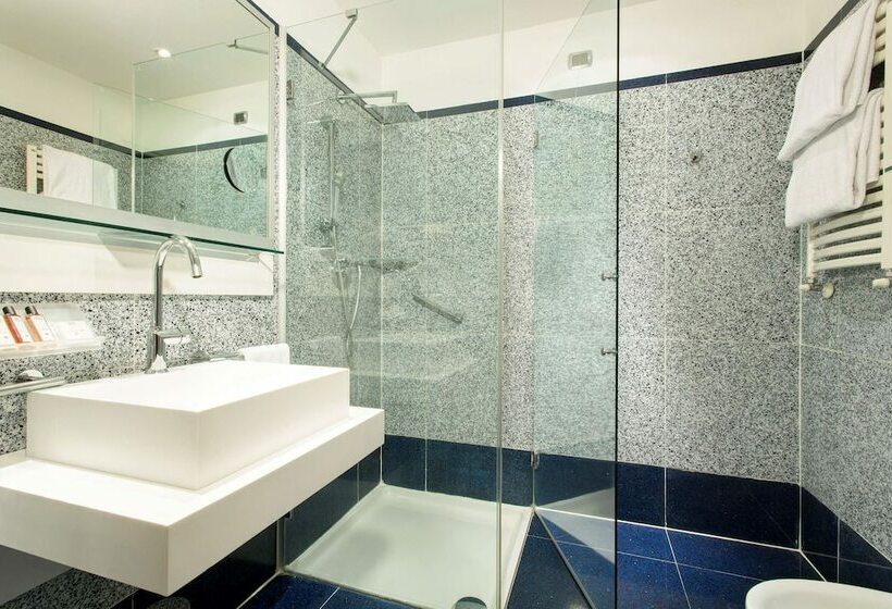 اتاق استاندارد, Best Western Plus Hotel Universo