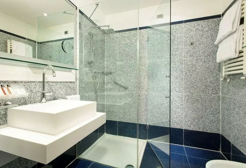 اتاق استاندارد, Best Western Plus Hotel Universo